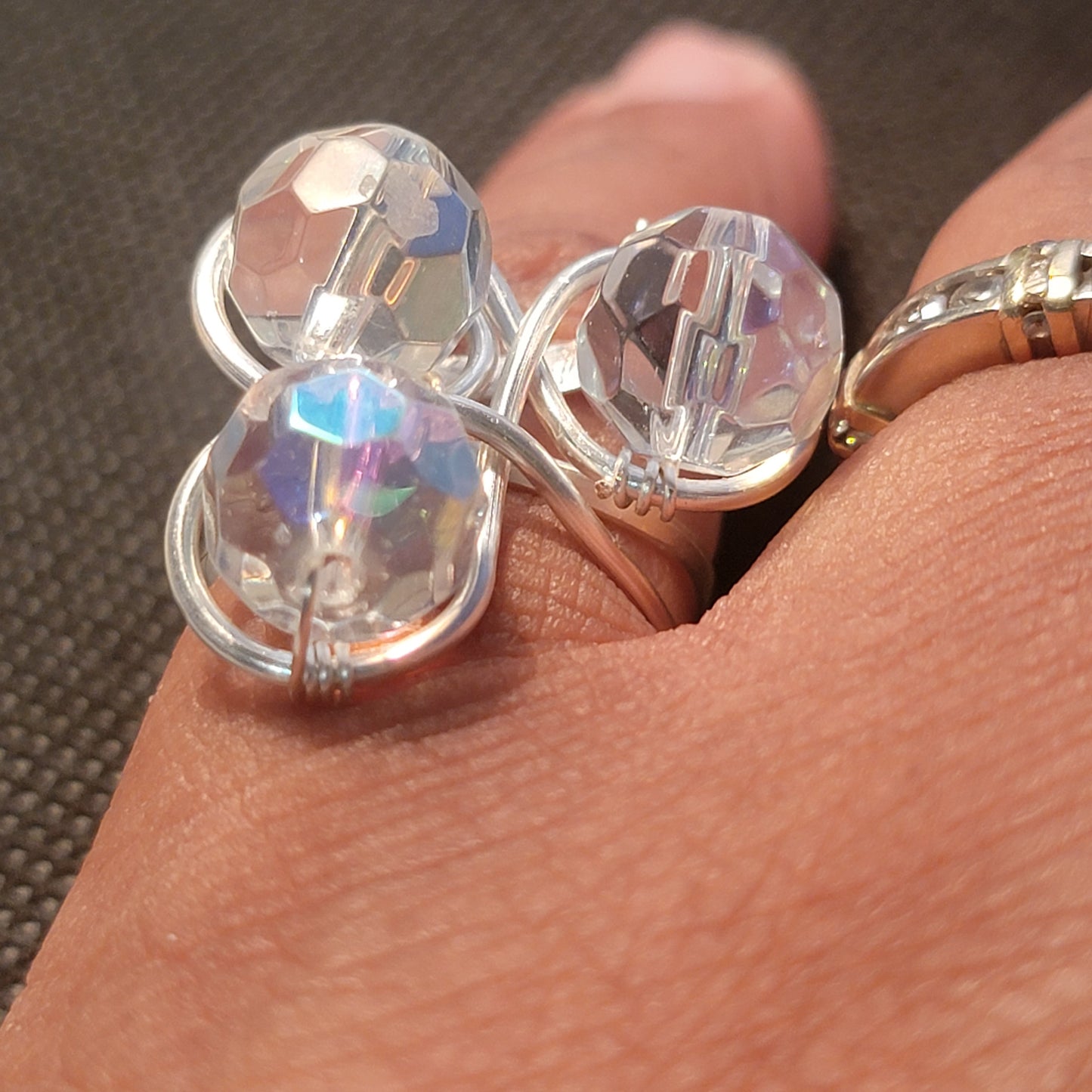 Faceted glass bead adjustable ring